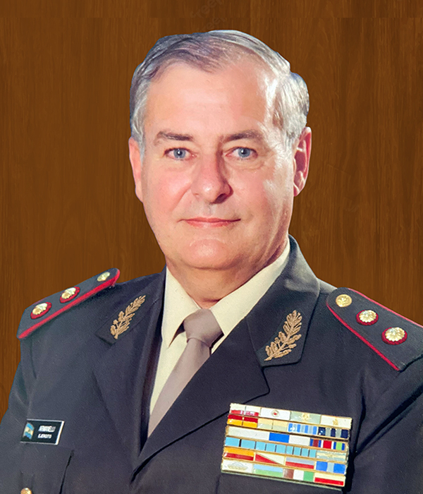 <center><small>General de Brigada</small><br> Oscar Roberto Armanelli</center>